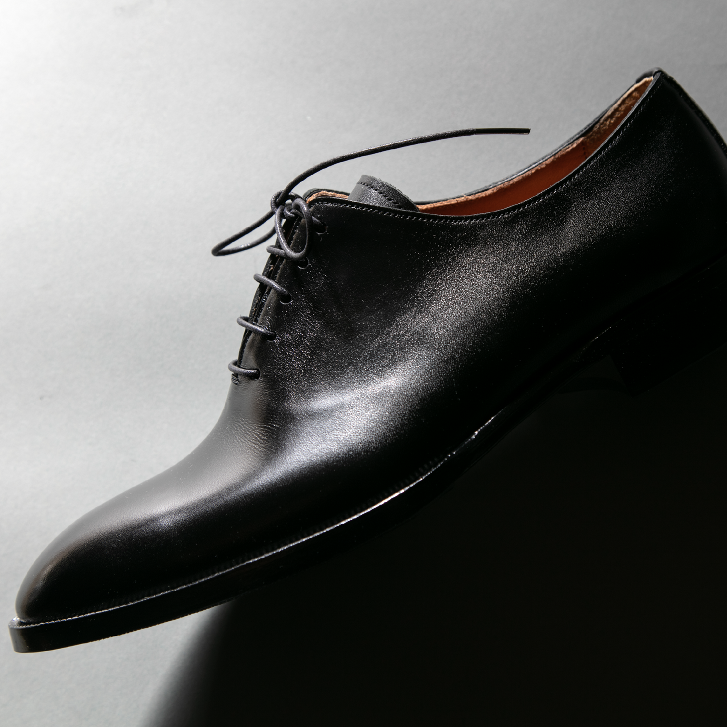 #1103 ホールカット  Black